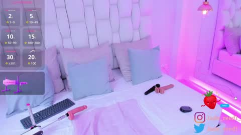 Jade Red  online show from 12.24.24