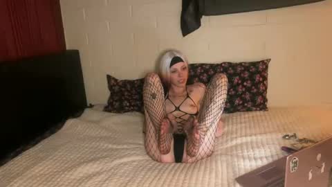 Snapshot of jadeeamberr chatting on 02.14.26 Jade online show from 02.14.26