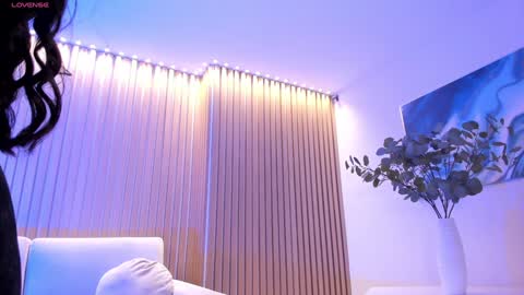 Snapshot of jadeevansx chatting on 12.11.24 JADE EVANS online show from 12.11.24