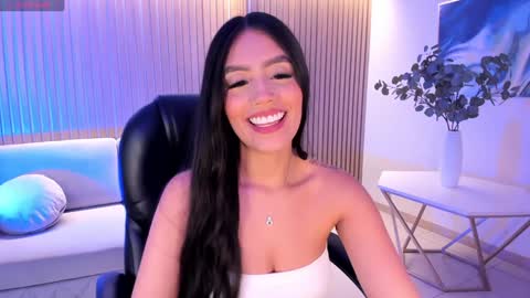 Snapshot of jadeevansx chatting on 12.12.24 JADE EVANS online show from 12.12.24