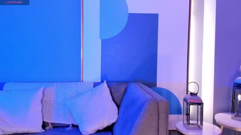 Snapshot of jadeevansx chatting on 12.18.24 JADE EVANS online show from 12.18.24