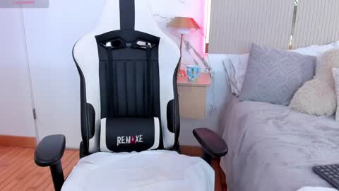 Jadeh online show from 01.29.25