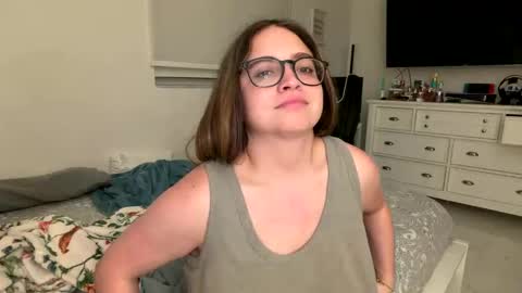 Snapshot of jademonroe0522 chatting on 11.14.25 jademonroe0522 online show from 11.14.25