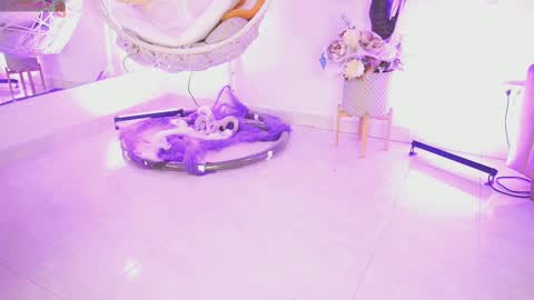 Jade Summer online show from 10.10.25