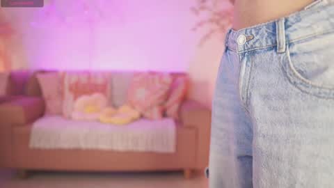 Jade Summer online show from 11.14.25