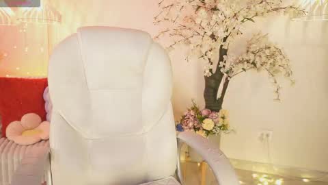 Jade Summer online show from 11.25.25