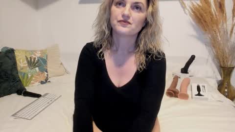 elena online show from 02.20.26