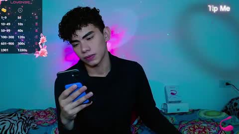 Snapshot of jaedasky_ chatting on 12.20.24 javi15 online show from 12.20.24