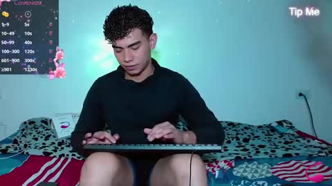 Snapshot of jaedasky_ chatting on 01.16.25 javi15 online show from 01.16.25