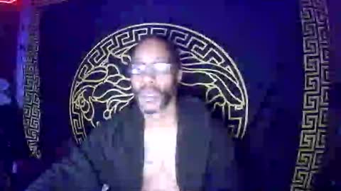 Snapshot of jaehamilton chatting on 11.22.25 jaehamilton online show from 11.22.25