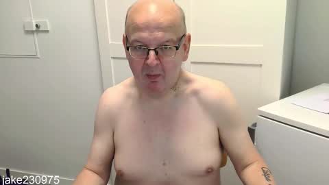 Jake2309 online show from 09.26.25