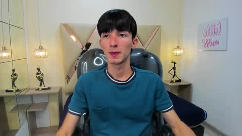 Snapshot of jake_evanss_ chatting on 09.23.25 JAKE online show from 09.23.25