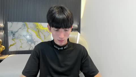 Snapshot of jake_evanss_ chatting on 10.08.25 JAKE online show from 10.08.25