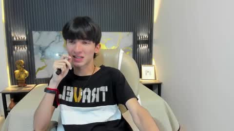 Snapshot of jake_evanss_ chatting on 10.14.25 JAKE online show from 10.14.25