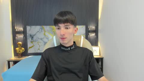 Snapshot of jake_evanss_ chatting on 10.29.25 JAKE online show from 10.29.25