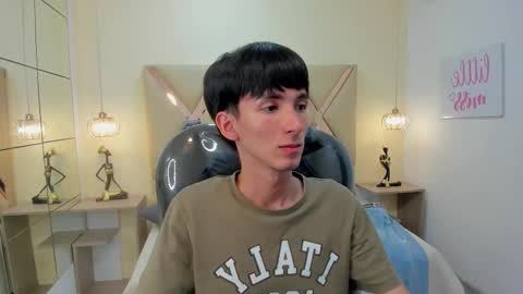 Snapshot of jake_evanss_ chatting on 11.20.25 JAKE online show from 11.20.25