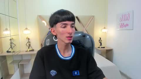 Snapshot of jake_evanss_ chatting on 12.03.25 JAKE online show from 12.03.25