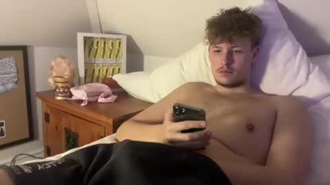 Snapshot of jake_jackson1 chatting on 09.29.25 jake_jackson1 online show from 09.29.25