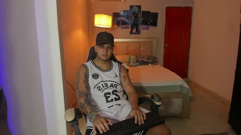 Snapshot of jake_pons chatting on 12.13.24 Jake Pons online show from 12.13.24