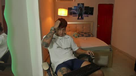 Snapshot of jake_pons chatting on 12.15.24 Jake Pons online show from 12.15.24