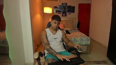 Snapshot of jake_pons chatting on 01.13.25 Jake Pons online show from 01.13.25