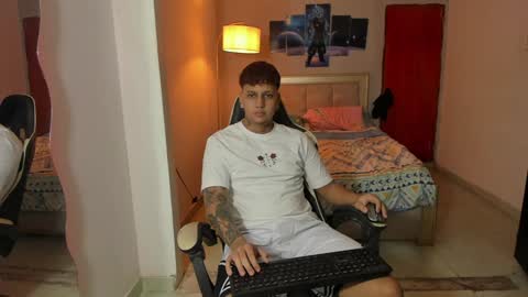 Snapshot of jake_pons chatting on 01.16.25 Jake Pons online show from 01.16.25