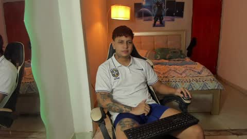 Snapshot of jake_pons chatting on 01.25.25 Jake Pons online show from 01.25.25