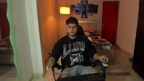 Snapshot of jake_pons chatting on 02.09.25 Jake Pons online show from 02.09.25