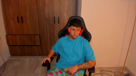 Snapshot of jake_pons chatting on 09.13.25 Jake Pons online show from 09.13.25