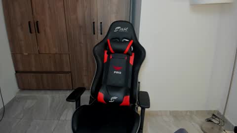 Snapshot of jake_pons chatting on 10.16.25 Jake Pons online show from 10.16.25