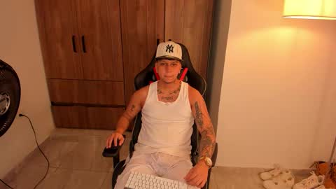 Snapshot of jake_pons chatting on 01.13.26 Jake Pons online show from 01.13.26