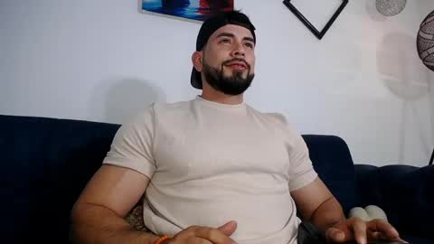 Snapshot of jakeskye chatting on 05.14.26 JakeSkye online show from 05.14.26
