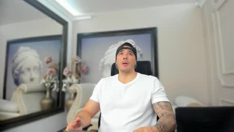 Snapshot of jakestone_1 chatting on 10.26.25 jakestone_1 online show from 10.26.25