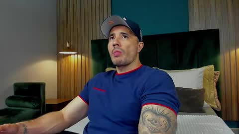 Snapshot of jakestone_1 chatting on 11.14.25 jakestone_1 online show from 11.14.25