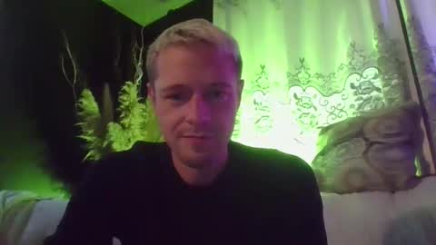 Snapshot of jakjakrabbit chatting on 10.23.25 jakjakrabbit online show from 10.23.25