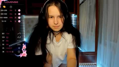 Lisa online show from 10.31.25