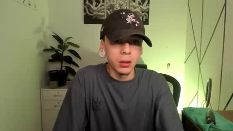 Snapshot of james_adamss_ chatting on 11.27.25 james_adamss_ online show from 11.27.25