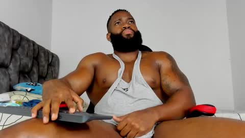 Snapshot of james_bbcmuscle chatting on 02.03.26 James BBC online show from 02.03.26