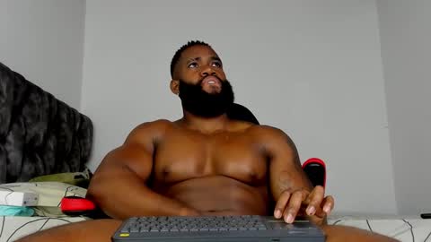 Snapshot of james_bbcmuscle chatting on 02.08.26 James BBC online show from 02.08.26