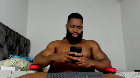 Snapshot of james_bbcmuscle chatting on 02.15.26 James BBC online show from 02.15.26