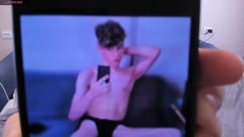 Snapshot of james_mil chatting on 12.27.24 James online show from 12.27.24