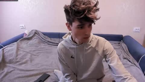 Snapshot of james_mil chatting on 02.18.25 James online show from 02.18.25