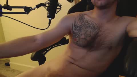 Snapshot of jamesaka1 chatting on 11.05.25 James online show from 11.05.25