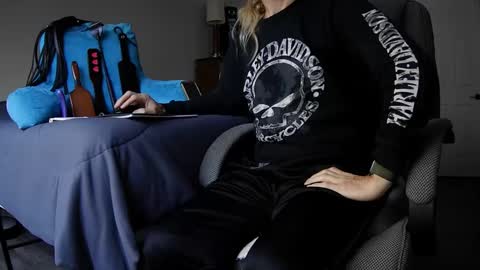 James Bondage online show from 12.02.24