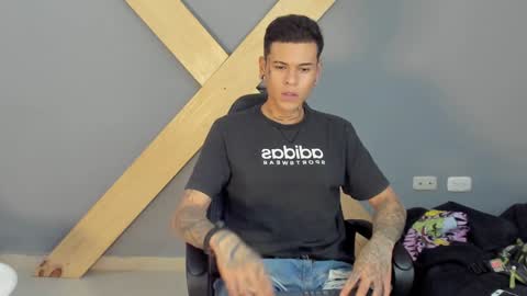 Jamesinked  online show from 12.04.24