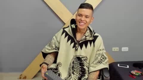 Jamesinked  online show from 12.19.24