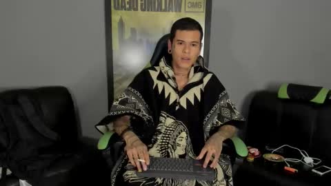 Jamesinked  online show from 02.05.25