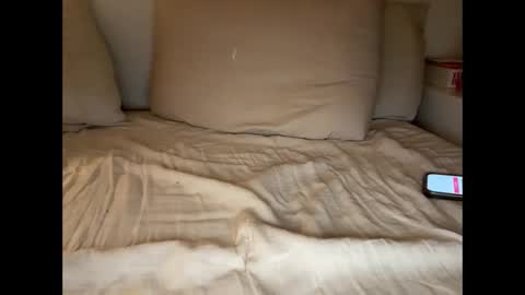 Snapshot of jameslarson1 chatting on 01.25.25 jameslarson1 online show from 01.25.25