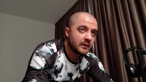 Snapshot of jamesmyersx chatting on 12.21.25 JamesMyers online show from 12.21.25