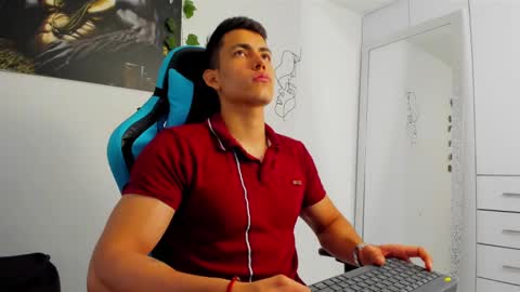 Jamess hott online show from 02.14.25